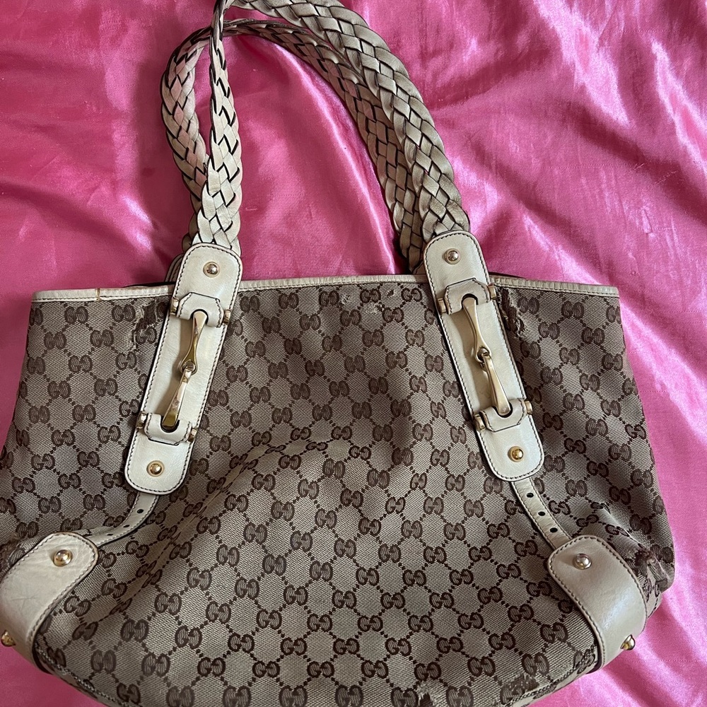 Preloved Authentic Gucci Pelham Canvas Bag